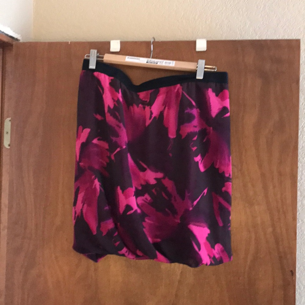 Loft skirt with bubble hem M